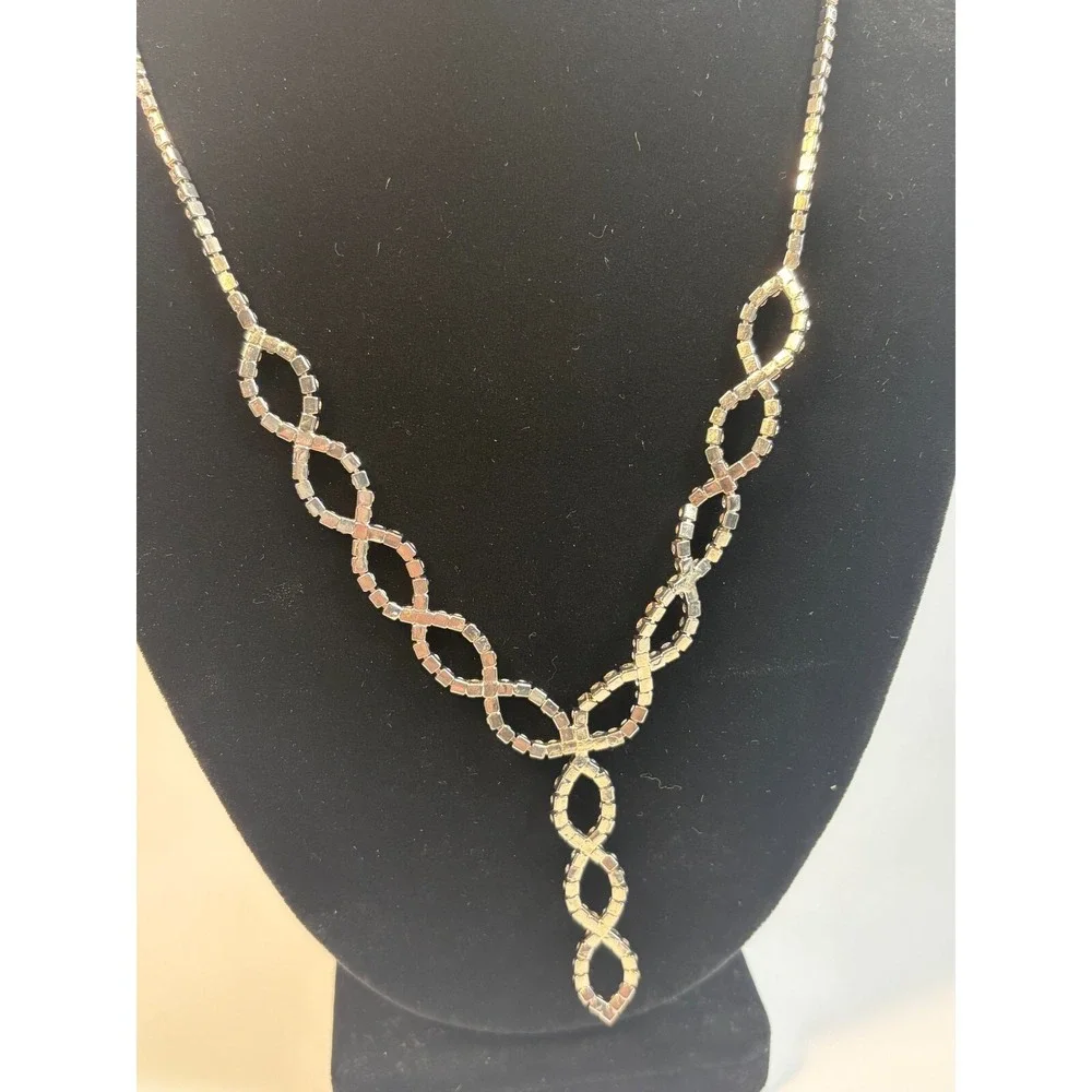 Necklace Choker Rhinestone Elegant Loops Classic Design ‎ 18 inch